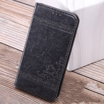 Funda Protectora iPhone 12 e iPhone 11 con Acabado Grabado en Relieve Oleoso - Image 7