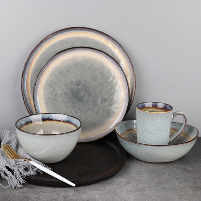 Plato y Taza de Cerámica Japonesa Estilo Retro con Efecto Craquelado