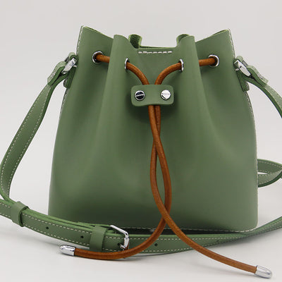 Bolso Bucket de Cuero Cosido a Mano - Image 6