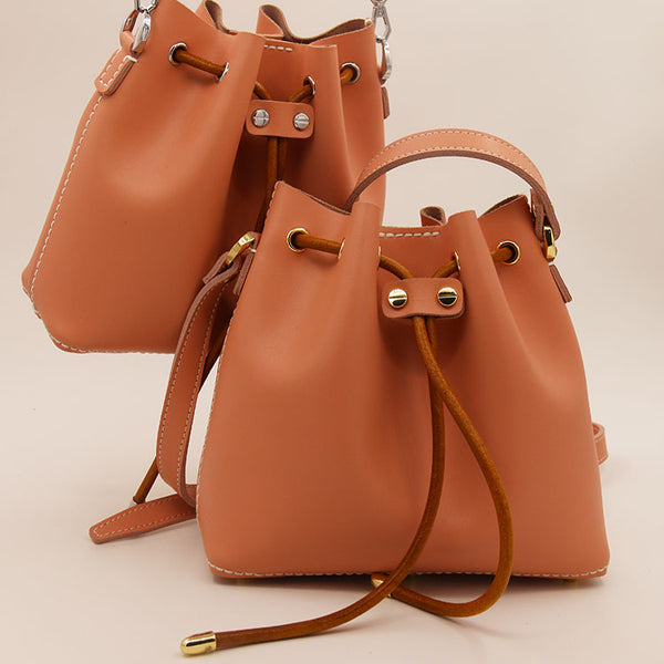 Bolso Bucket de Cuero Cosido a Mano