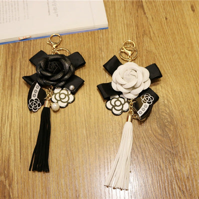 Llavero de Cuero PU Estilo Coreano con Dije Flor de Camelia - Image 10
