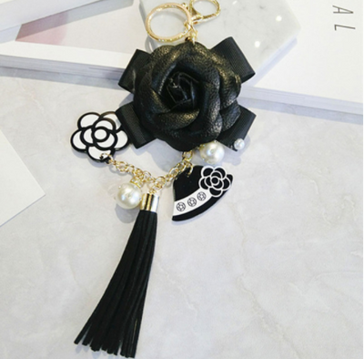 Llavero de Cuero PU Estilo Coreano con Dije Flor de Camelia - Image 4