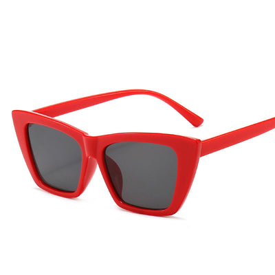 Tortoise shell square sunglasses with brown lenses, featuring a subtle cat-eye shape for a fashionable look. - Image 17