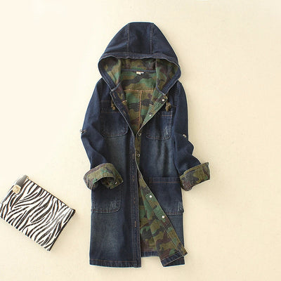 Chamarra Vaquera Camuflada con Capucha para Mujer
