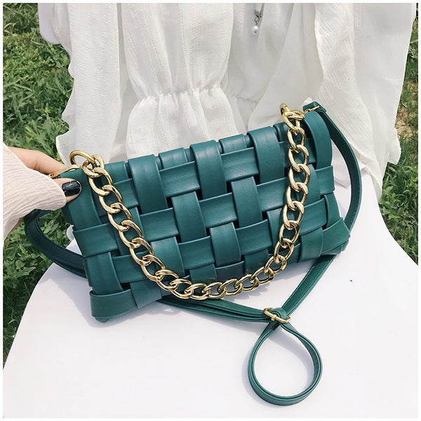 Bolsa de Hombro Asimétrica - Diseño Moderno y Versátil