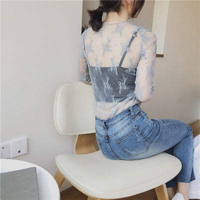Blusa Encaje Transparente Manga Larga - Prenda Versátil para Capas - Image 2