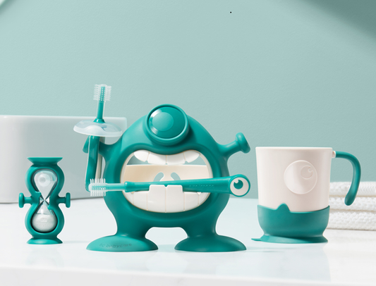 Set de Cepillo de Entrenamiento y Protector Dental de Silicona para Bebés e Infantes
