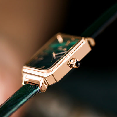Reloj Elegante Malachita Verde con Esfera Texturizada Tamaño Compacto - Image 12
