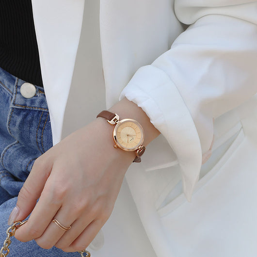 Reloj Elegante de Estudiante con Diseño Minimalista y Esfera Pequeña - Image 9