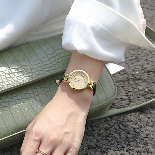 Reloj Elegante de Estudiante con Diseño Minimalista y Esfera Pequeña - Image 13
