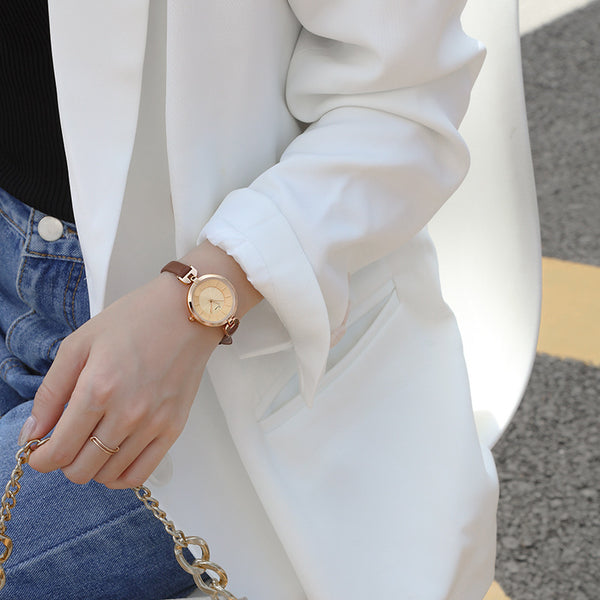 Reloj Elegante de Estudiante con Diseño Minimalista y Esfera Pequeña - Image 5