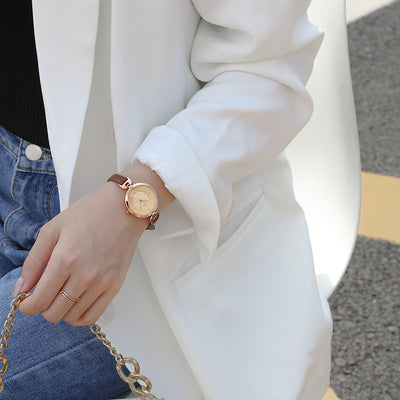 Reloj Elegante de Estudiante con Diseño Minimalista y Esfera Pequeña - Image 5