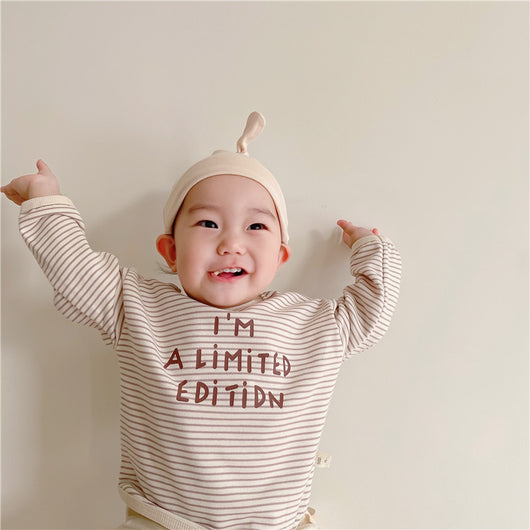Conjunto Infantil Coreano Primavera - Playera a Rayas con Parches y Pantalón Casual - Image 17