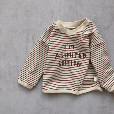 Conjunto Infantil Coreano Primavera - Playera a Rayas con Parches y Pantalón Casual - Image 16