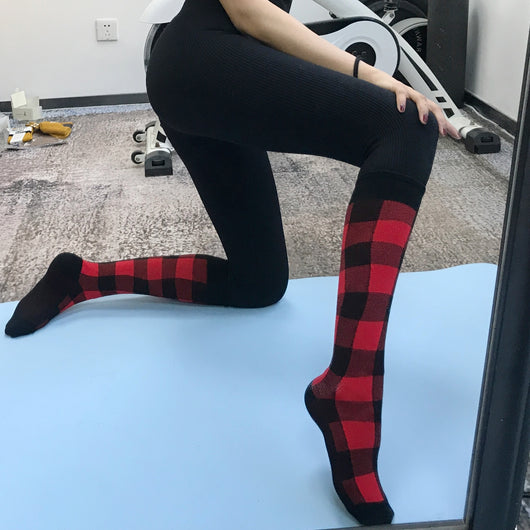 Calcetines Deportivos Largos para Yoga, Cheerleading y Running - Image 16