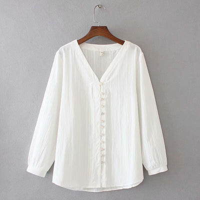 Blusa Larga Escotada para Tallas Grandes - Abotonada Clásica para Otoño - Image 4