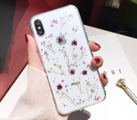 Funda para celular con flores secas en resina epoxi - Image 7