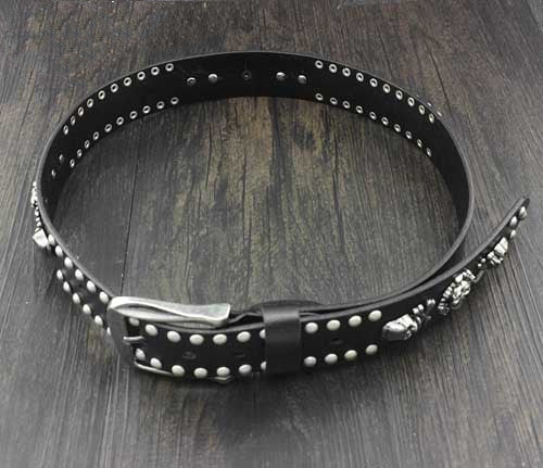 Cinturón de Cuero Genuino con Remaches y Calavera Personalizada - Image 6