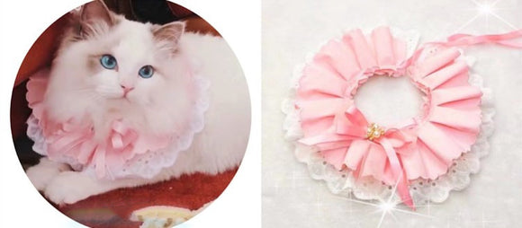 Pañuelo Babero para Mascotas con Collar Bandana, Diseño Encaje y Moño con Campana