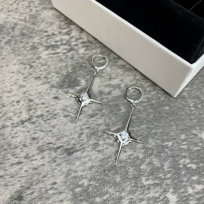 Aretes Diamante Estrella de Cuatro Puntas para Mujer - Image 9