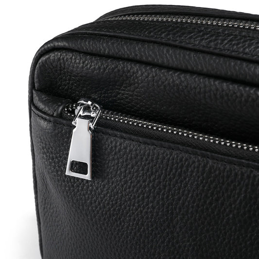 Bolsa Cruzada de Cuero para Hombre con Diseño Asimétrico - Image 2