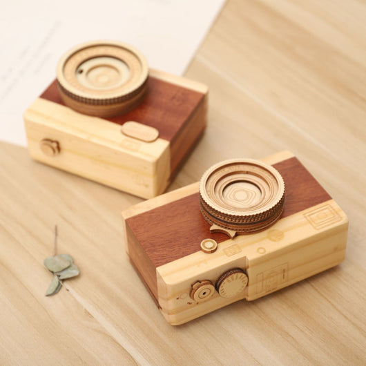 Caja de Música Giratoria con Cámara - Diseño Adorable para Niñas - Image 4