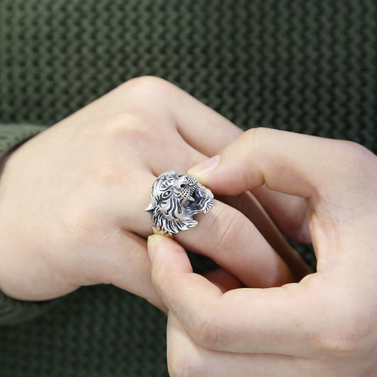 Anillo de Plata Tailandesa Tigre Blanco - Diseño Exagerado para Dedo Índice - Image 2