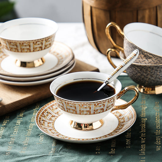 Taza de Cerámica para Té y Café con Diseño Floral - Image 6