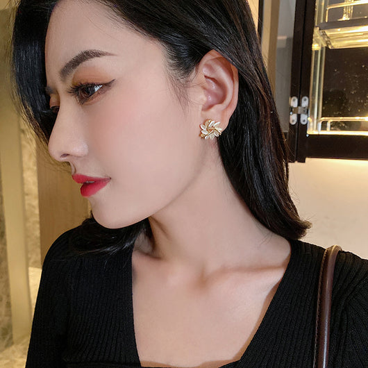 Aretes Geométricos de Ojo de Gato con Ópalo de Alto Sentido - Image 2