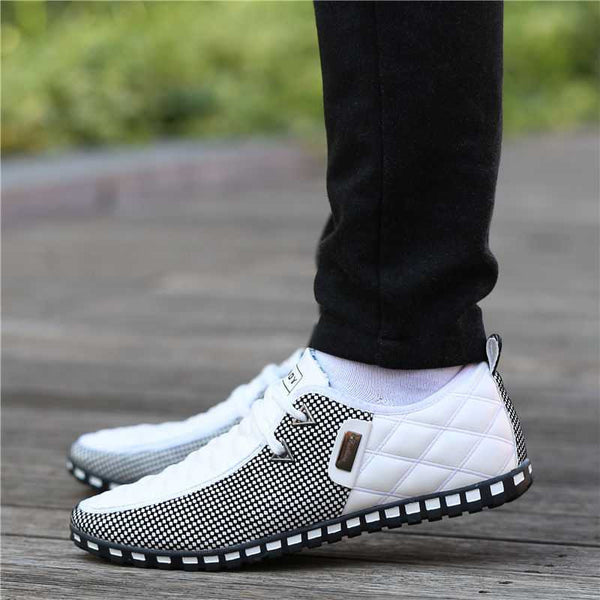 Zapatos Negros Clásicos Redondos para Hombre - Versátil y Elegante