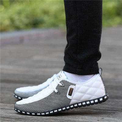 Zapatos Negros Clásicos Redondos para Hombre - Versátil y Elegante