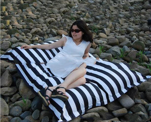 Puf Flotante Gigante para Piscina - Relajación Máxima - Image 10