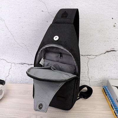 Mochila Pecho Deportiva para Hombre con Compartimento iPad y Compatibilidad Apple - Image 4