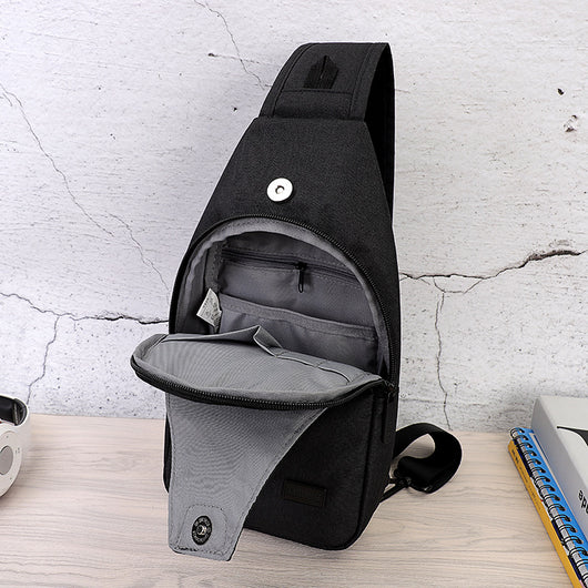 Mochila Pecho Deportiva para Hombre con Compartimento iPad y Compatibilidad Apple - Image 4