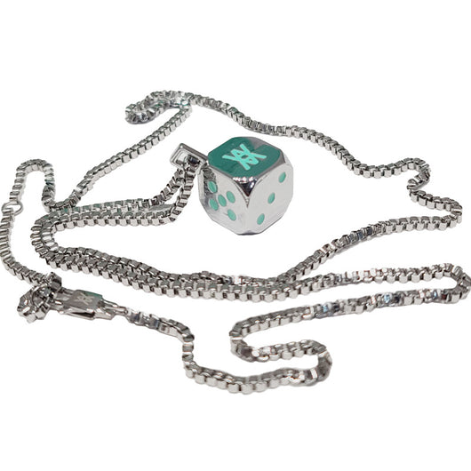 Collar Colgante de Dados Plateado - Accesorio Trendy con Estuche de Regalo