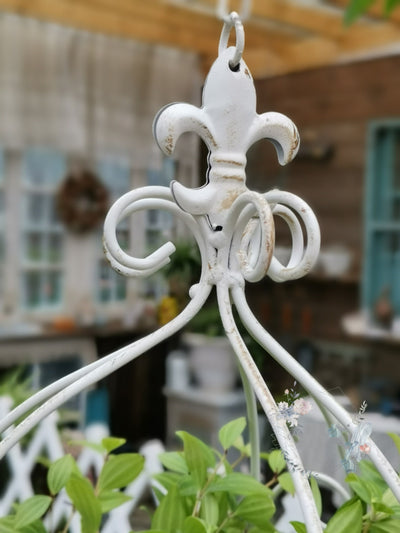 Macetero Colgante de Hierro Forjado para Jardín, Balcón y Patio - Image 10