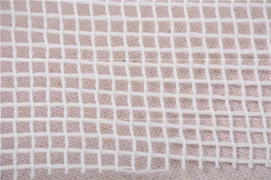Tapete Tejido Crochet Blanco con Segmentos de Lana Punto de Cruz - Image 7