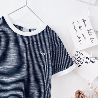 Camiseta Rayada de Verano para Niño - Cuello Redondo Holgada y Versátil - Image 9