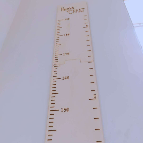 Medidor de Altura Infantil Nórdico con Adhesivo de Pared