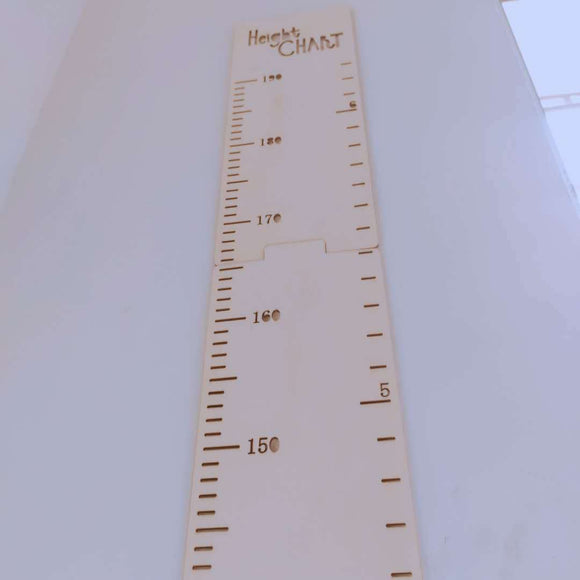 Medidor de Altura Infantil Nórdico con Adhesivo de Pared