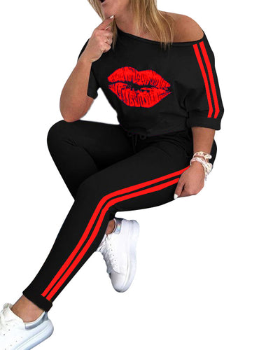 Conjunto Deportivo Estampado de Labios - Playera y Shorts - Image 9