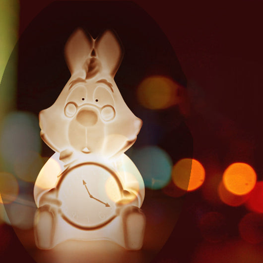 Lámpara de Mesita Conejo Blanco Alicia - Luz Nocturna Decorativa - Image 3
