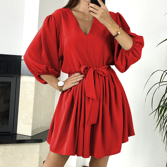 Vestido Elegante de Encaje con Escote en V - Tela Fresca Ice Silk - Image 2