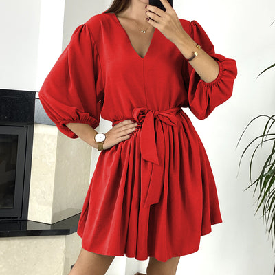 Vestido Elegante de Encaje con Escote en V - Tela Fresca Ice Silk - Image 2