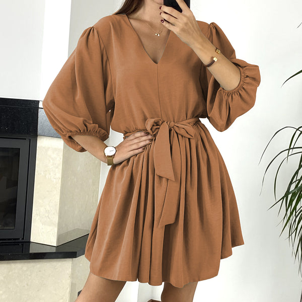 Vestido Elegante de Encaje con Escote en V - Tela Fresca Ice Silk
