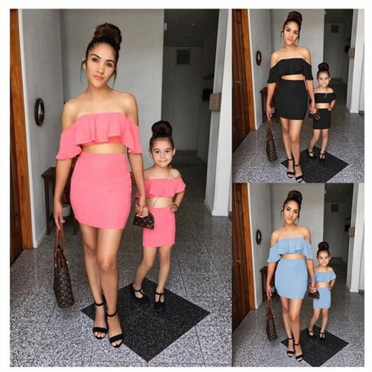 Coral parent-child matching set with an off-the-shoulder ruffled top and a plain mini skirt for mother and daughter. - Image 9
