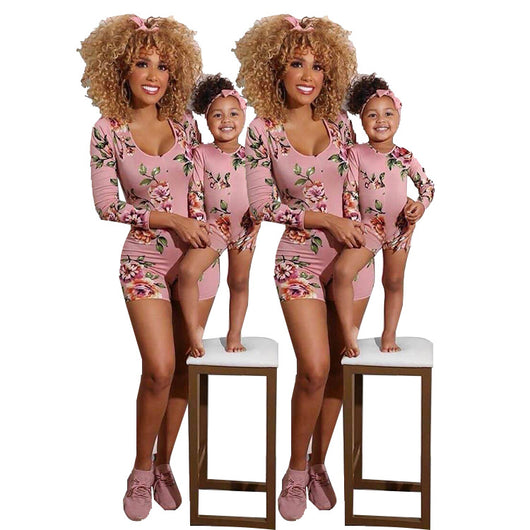 Mother and child in matching pink floral long-sleeve rompers with shorts, perfect for summer. - Image 8