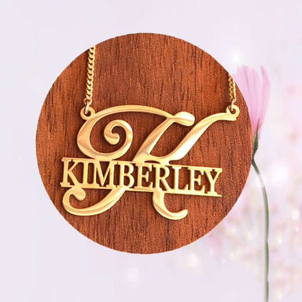 Collar de Acero Inoxidable Personalizado con Inicial - Diseño Femenino