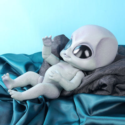 Muñeco Alienígena Realista - Image 3