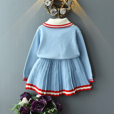 Conjunto Universitario: Suéter Tejido Manga Larga + Falda Corta - Image 2